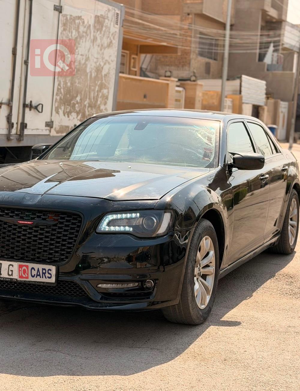 كرايسلر 300